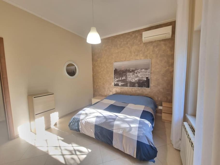-5 Min From Bus Stop-Free Parking Экстерьер фото