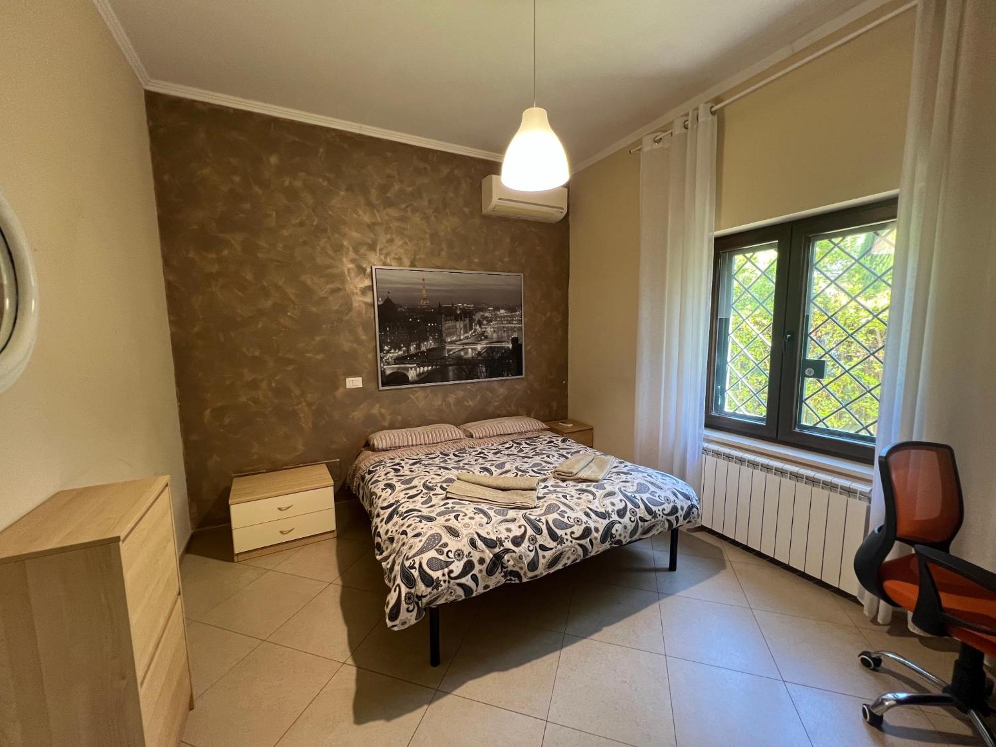 -5 Min From Bus Stop-Free Parking Экстерьер фото